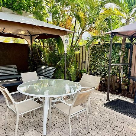 Sheridan Guesthouse Dania Beach Eksteriør billede
