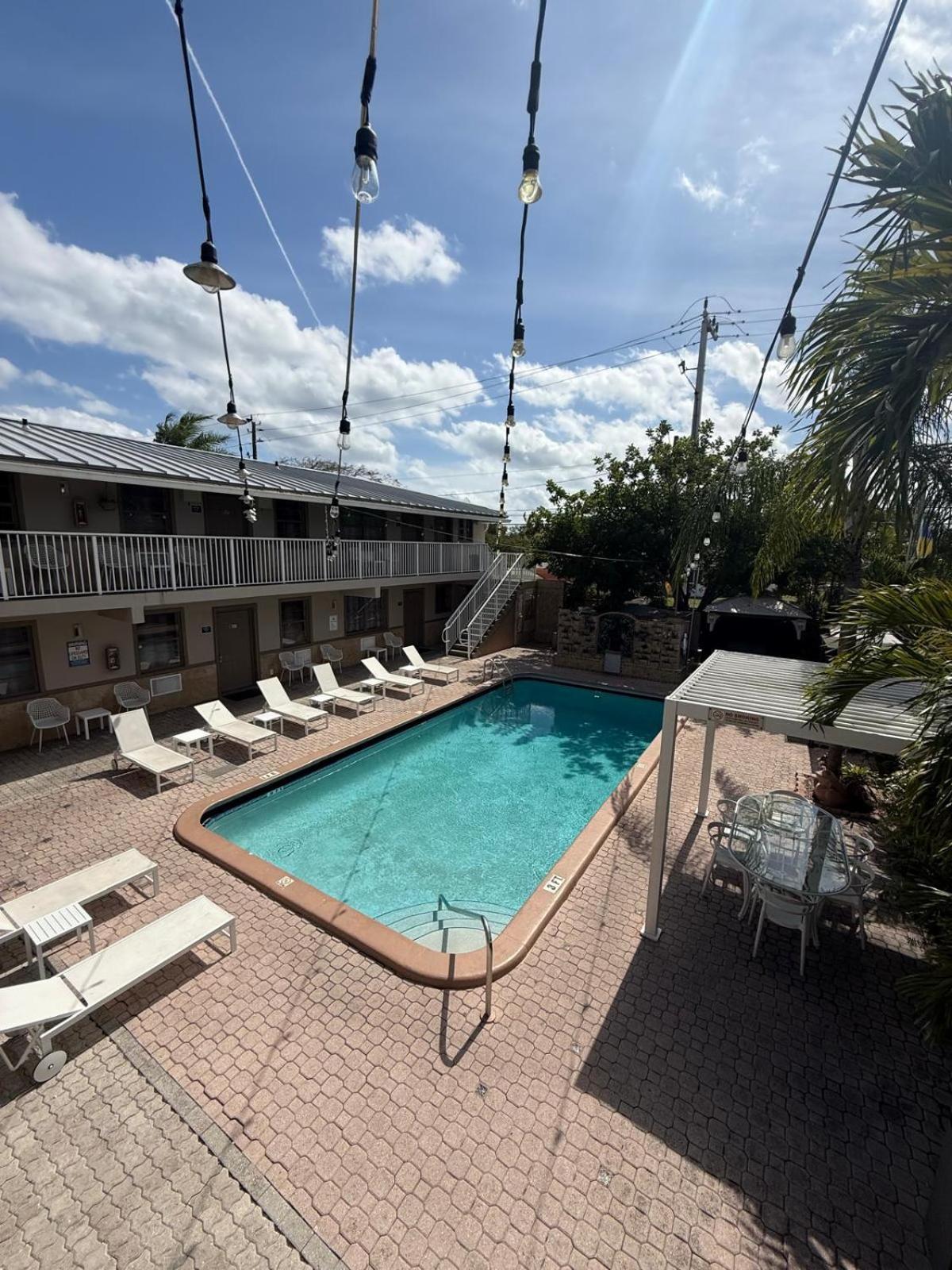 Sheridan Guesthouse Dania Beach Eksteriør billede
